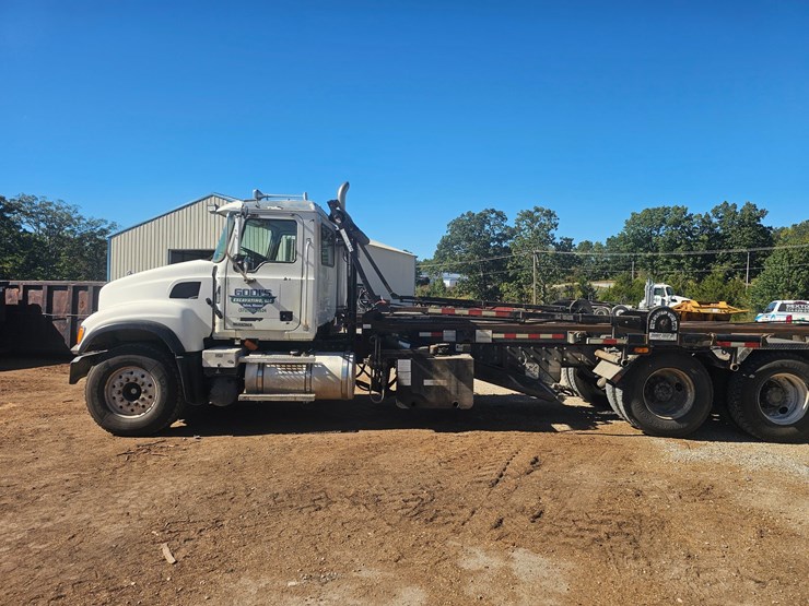 2007-mack-cl713-image-7