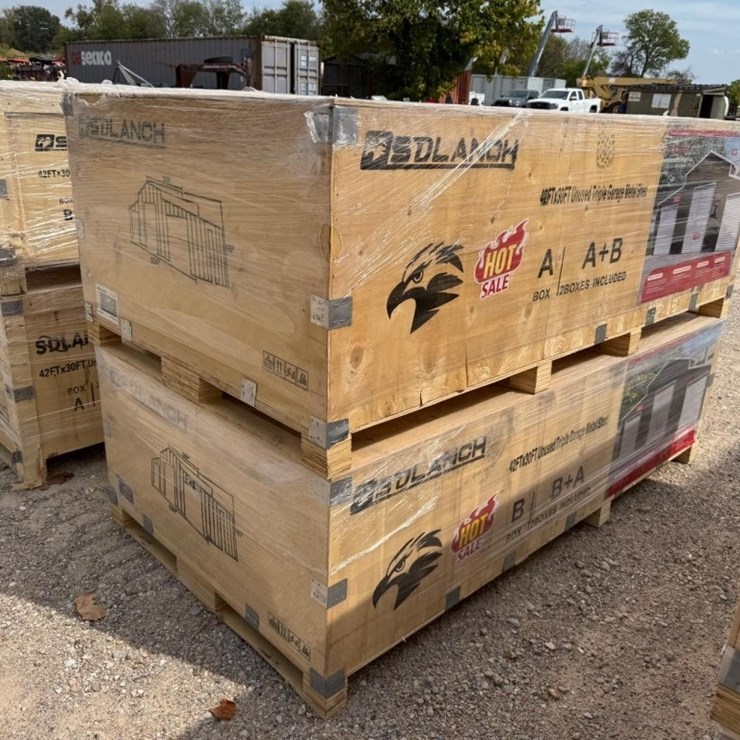 NEW IN CRATE SDLanch 42ft x 30ft Triple Garage