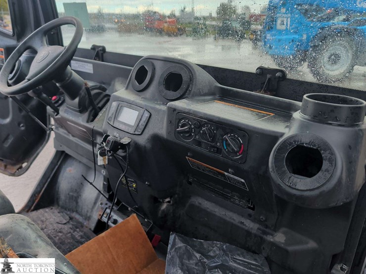 2019-kubota-rtv1100-image-31
