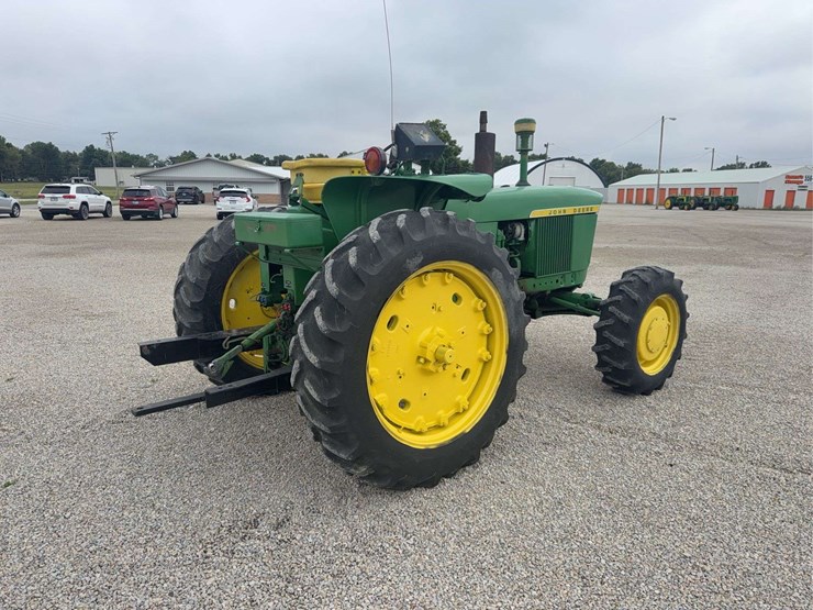 john-deere-3020-image-14