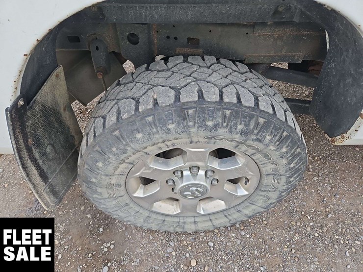 2018-dodge-2500-image-11