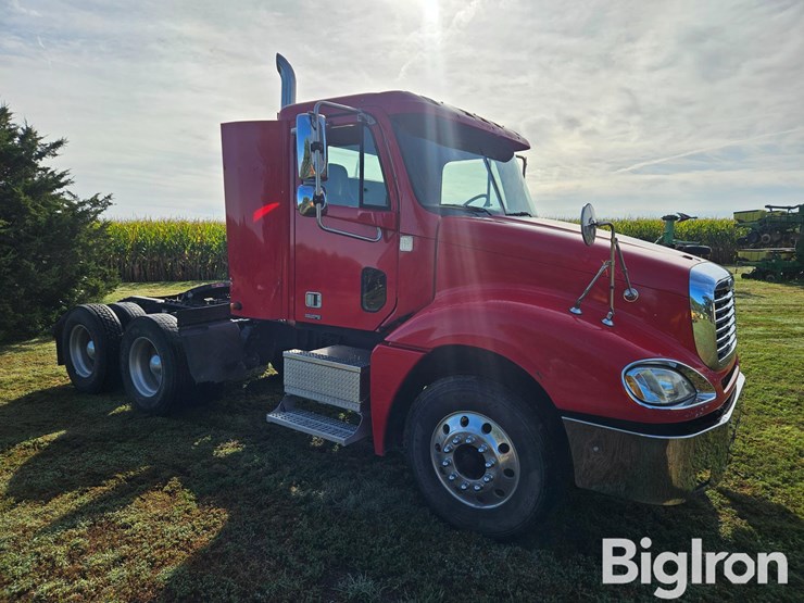 2006-freightliner-columbia-t/a-truck-tractor-image-3