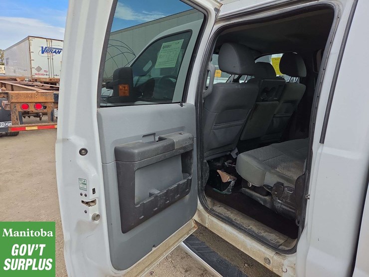 2011-ford-f450-image-14