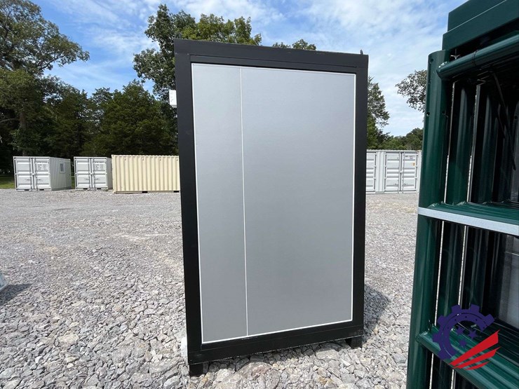 unused-2026-k1522-portable-restroom-image-8