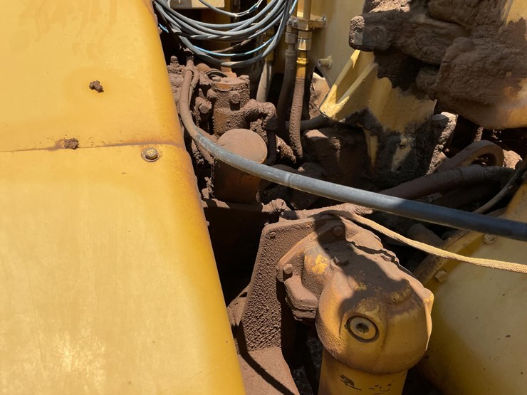 2003-caterpillar-613c-image-40
