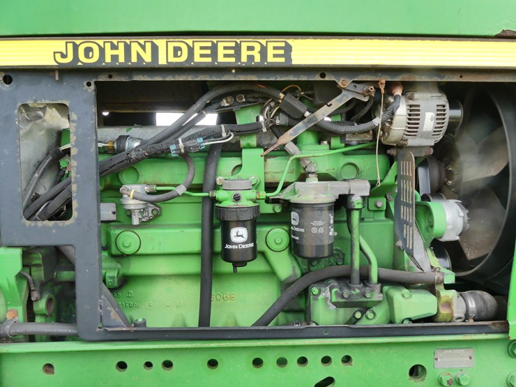 john-deere-7410-image-10