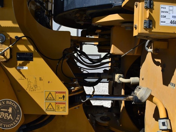 2019-caterpillar-972m-image-32