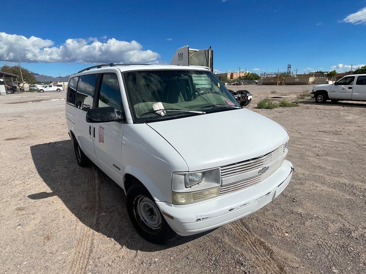 1999-chevrolet-astro-image-13