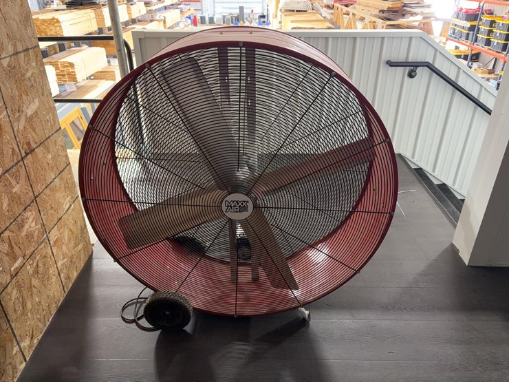 maxx-air-portable-electric-fan-image-1
