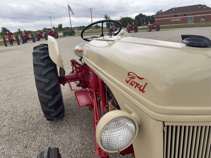 ford-8n-image-12