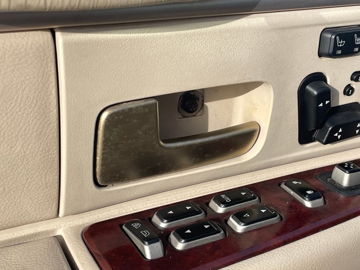 #201-•-2005-lincoln-town-car-(has-wi-title)-image-43