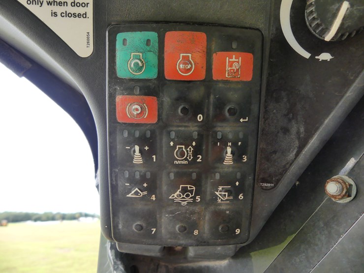 deere-317g-image-17