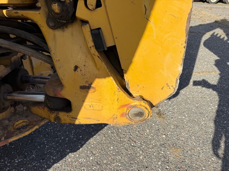 caterpillar-420e-image-52