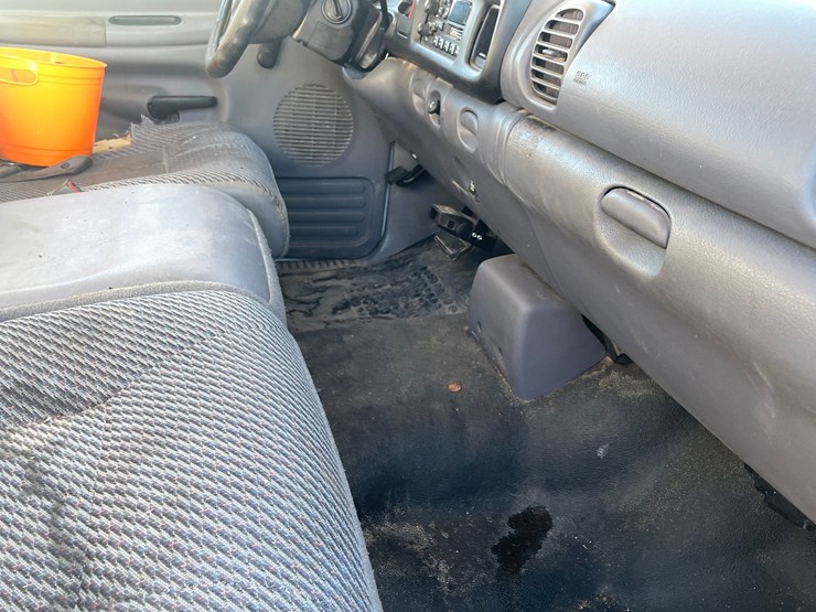 #2760-•-2001-dodge-ram-(title-in-delay)-image-79