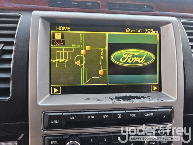 2010-ford-flex-image-20