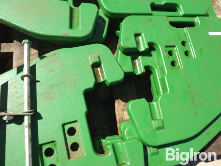 john-deere-suitcase-weights-image-12