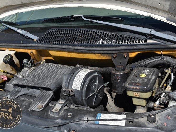2001-chevrolet-3500-image-37