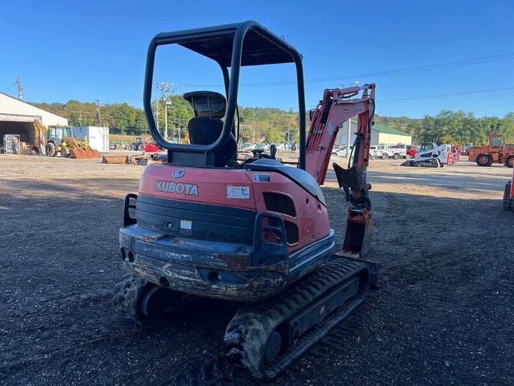 2011-kubota-kx71-3-image-7