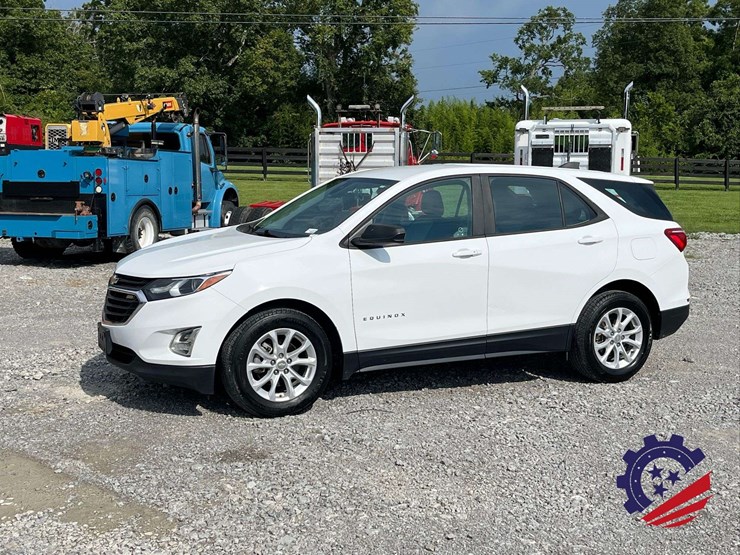 2020-chevrolet-equinox-ls-image-1
