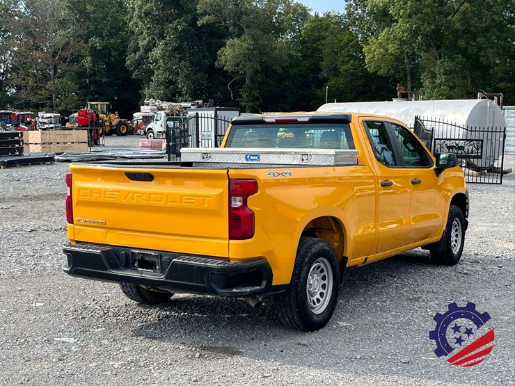 2019-chevrolet-silverado-1500-image-23