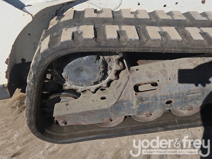 2019-bobcat-t590-image-13