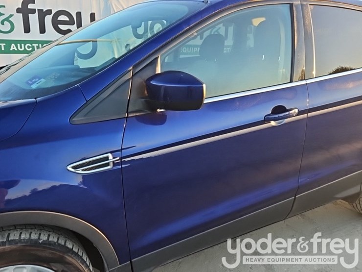 2014-ford-escape-image-11