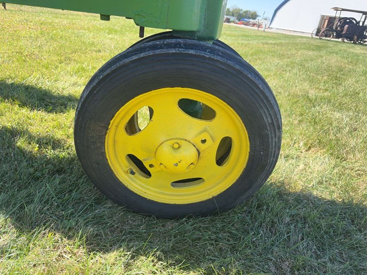 john-deere-h-image-11