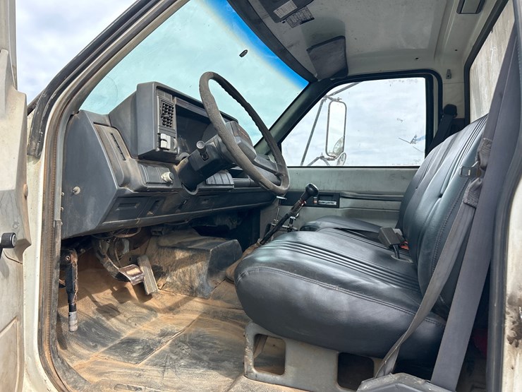 1996-gmc-topkick-image-9
