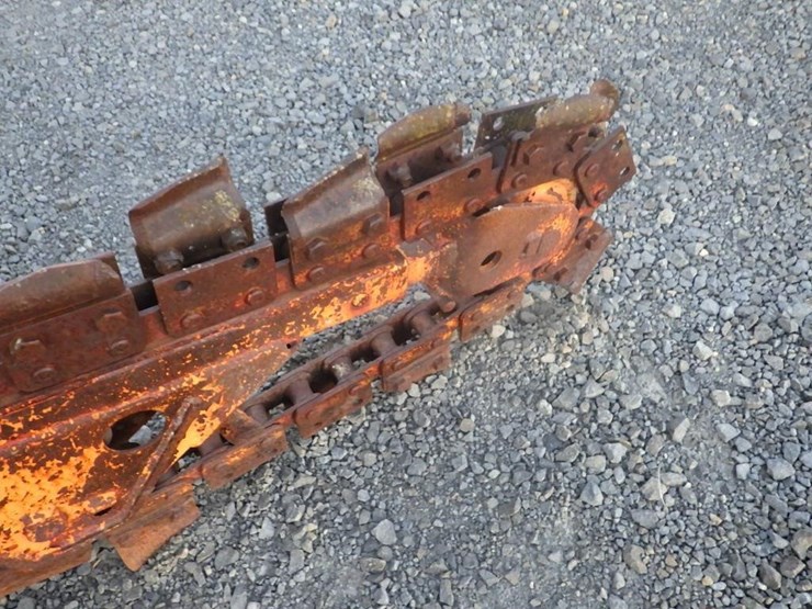 ditch-witch-r30-image-16