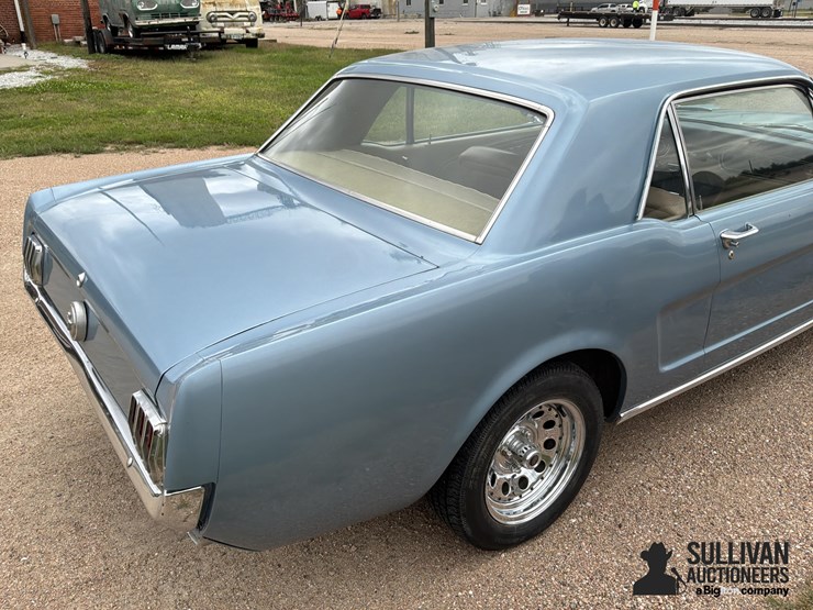 1966-ford-mustang-2-door-hardtop-coupe-image-14