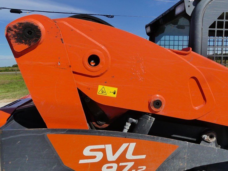 kubota-svl97-2-image-8