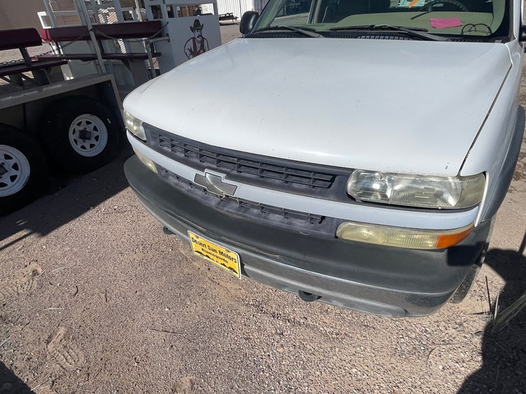 2002-chevrolet-silverado-2500-image-15