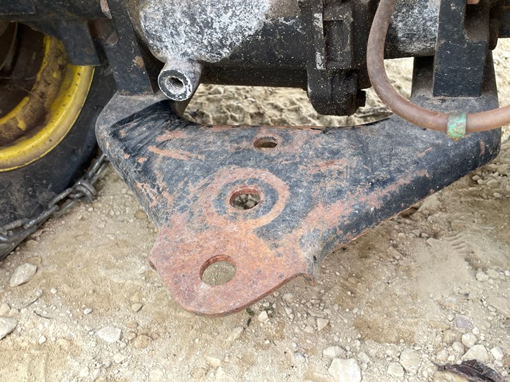 john-deere-318-image-25