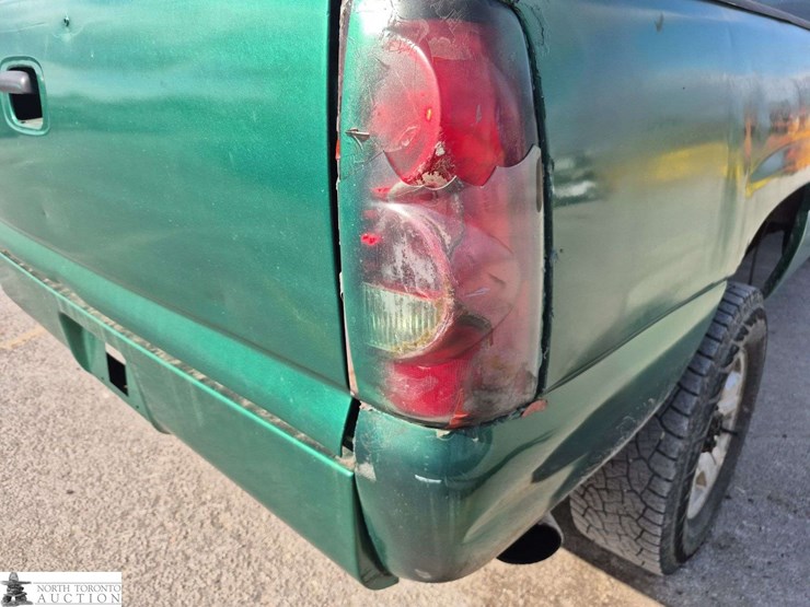 2005-chevrolet-silverado-2500hd-image-27
