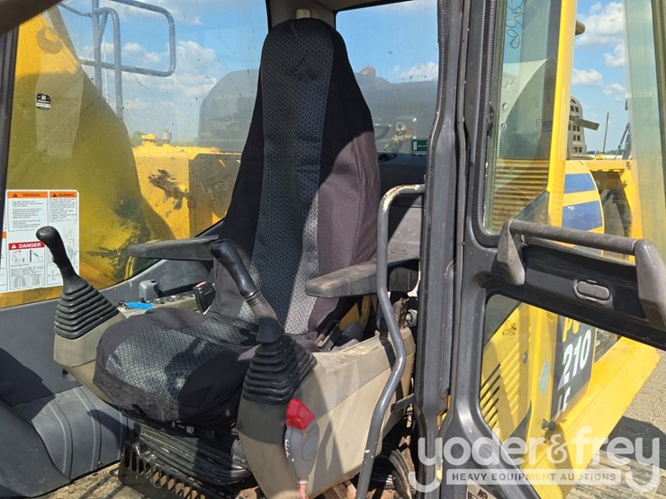 2015-komatsu-pc210-lc-11-image-69