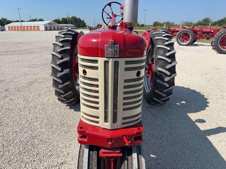 farmall-350-image-9