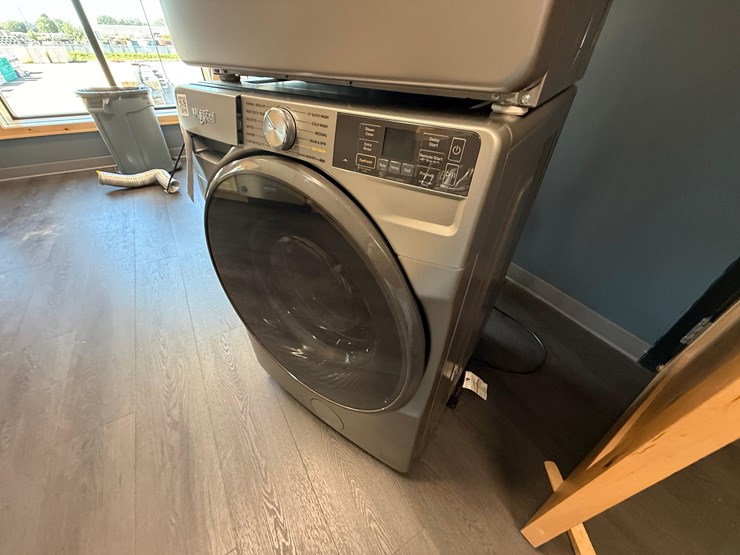 whirlpool-smart-washer/dryer-set-image-5