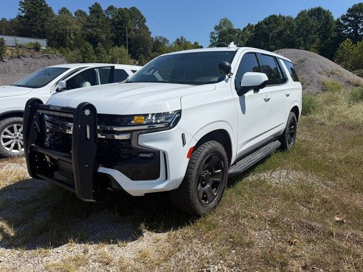 2021-chevrolet-tahoe-image-1