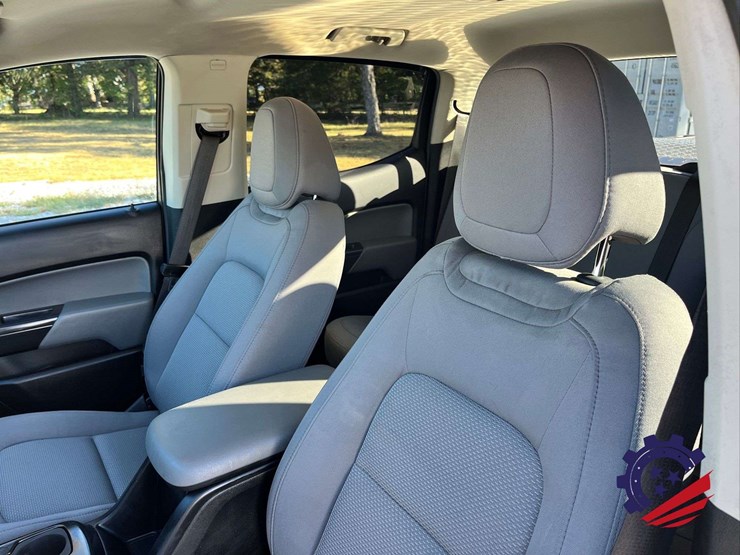 2021-chevrolet-colorado-image-64