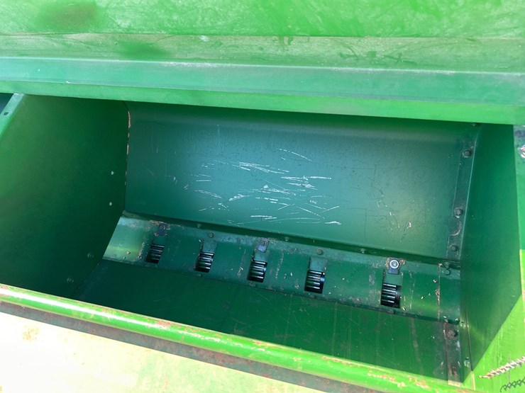 john-deere-750-image-21