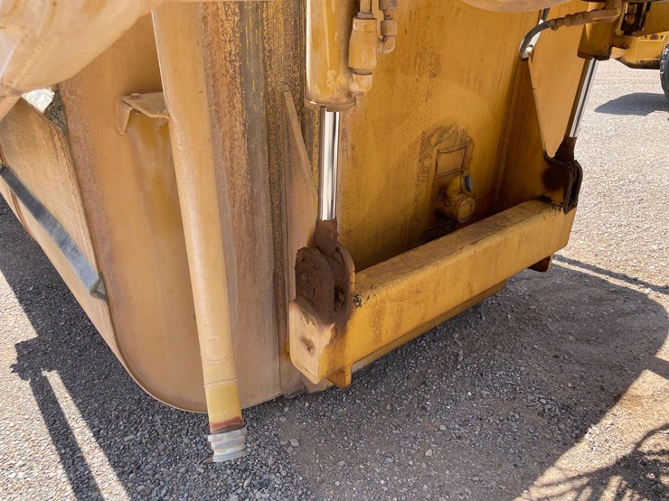 2003-caterpillar-613c-image-15