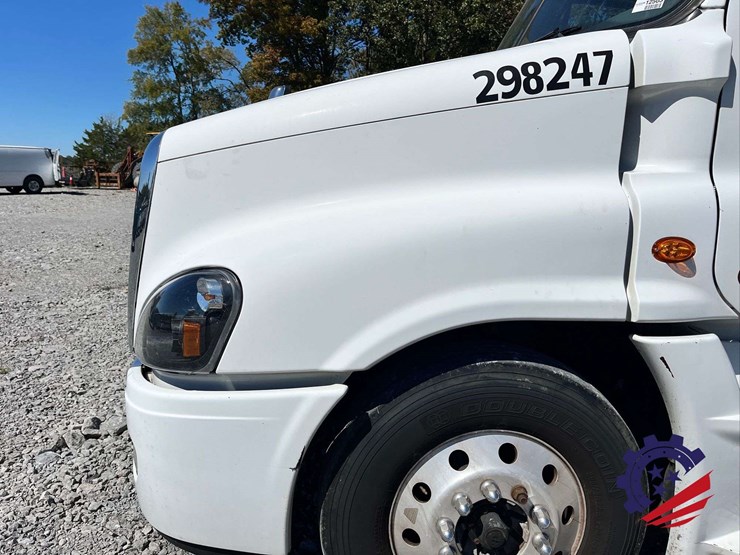 2018-freightliner-cascadia-t/a-truck-tractor-image-38