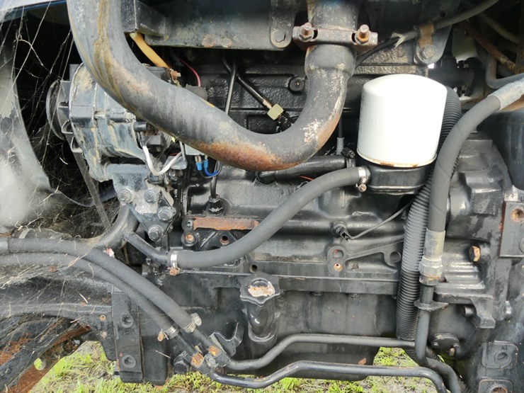 new-holland-tn75-image-10