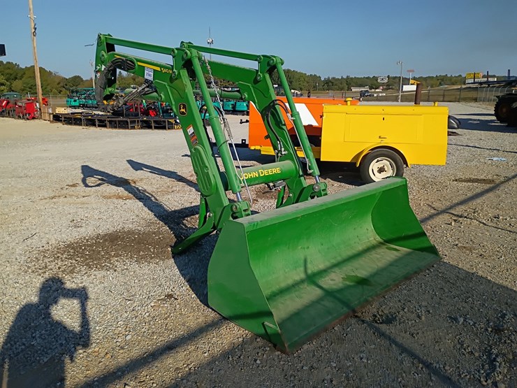2023-john-deere-540m-image-2