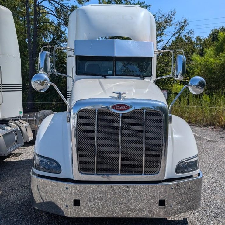 2011 PETERBILT 386