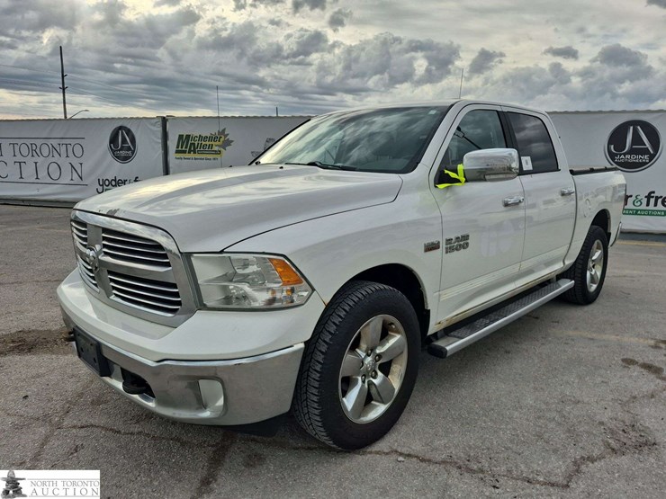 2014-dodge-1500-image-1