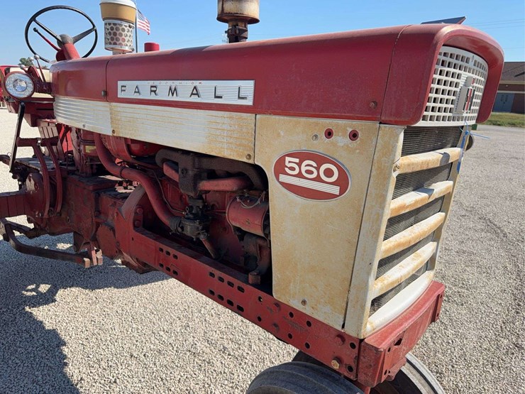 farmall-560-image-10