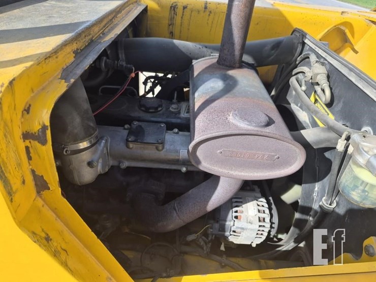 2000-jcb-520-image-13