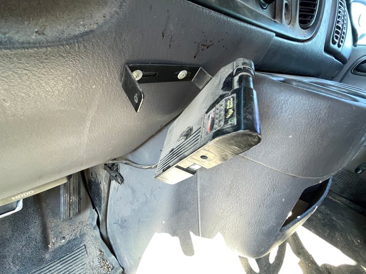 #2753-•-2000-dodge-ram-(title-in-delay)-image-27