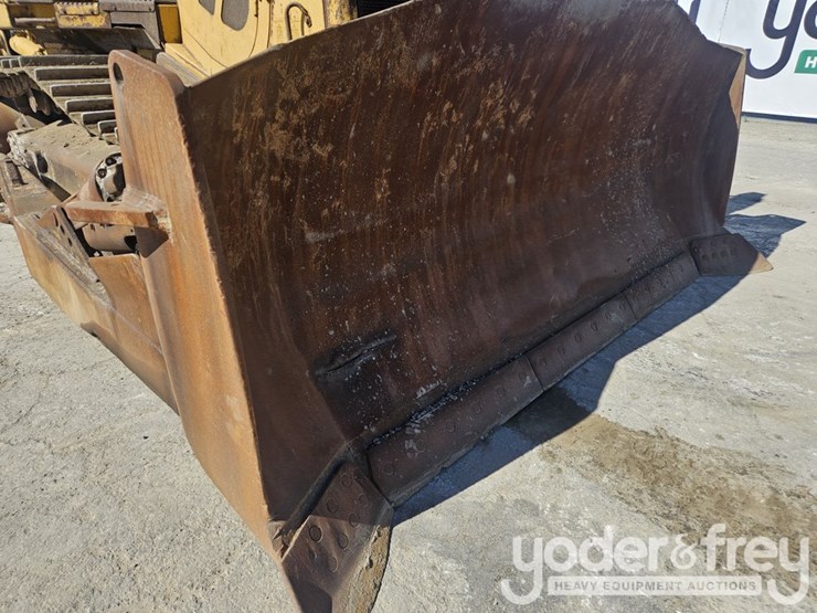 2010-caterpillar-d7e-image-10
